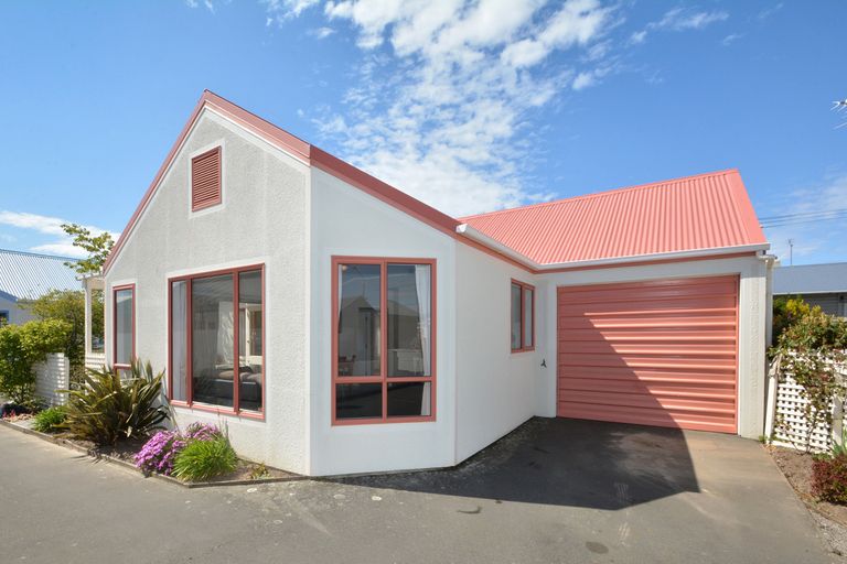 Photo of property in 43b Prince Albert Road, Saint Kilda, Dunedin, 9012
