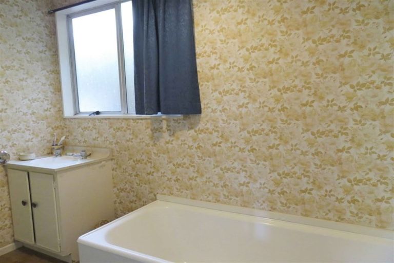 Photo of property in 98a Bourke Street, Windsor, Invercargill, 9810