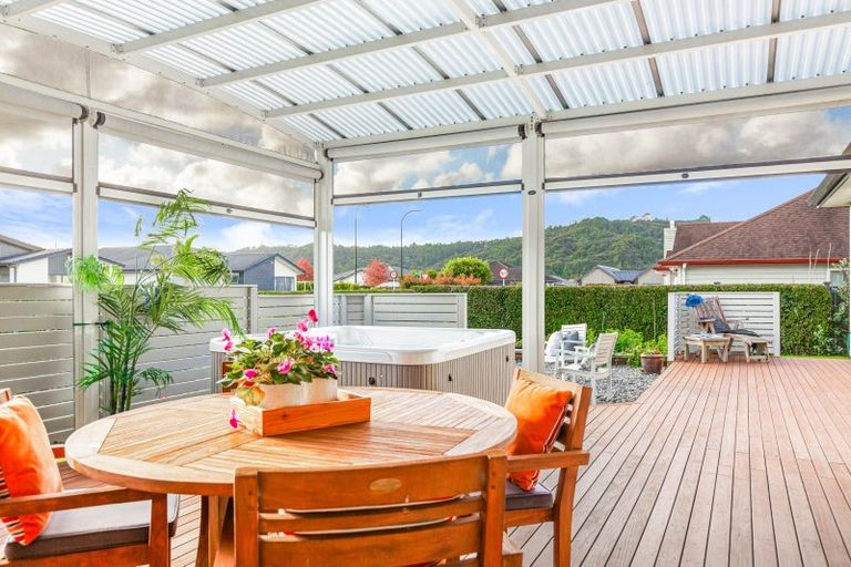 Photo of property in 26 Korako Drive, Kumeu, 0810