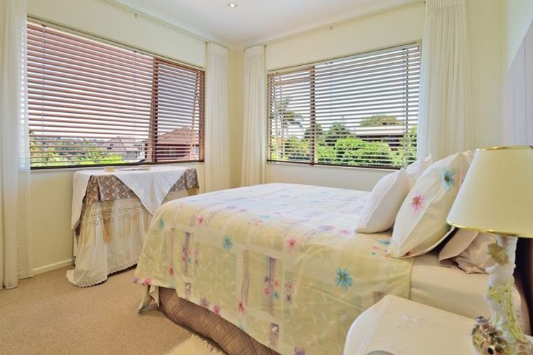 Photo of property in 1/85 Kowhai Road, Mairangi Bay, Auckland, 0630