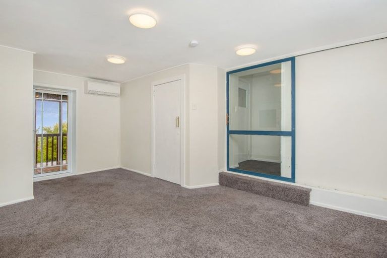 Photo of property in 10 Hanlon Street, Halfway Bush, Dunedin, 9010