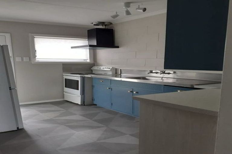 Photo of property in 6-7 Russell Street, Feilding, 4702