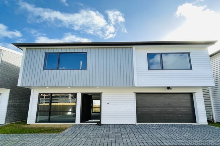 Photo of property in 100a Kimpton Road, Papatoetoe, Auckland, 2025