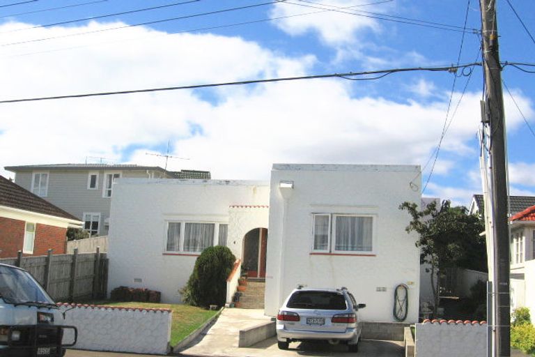 Photo of property in 4a The Quadrant, Miramar, Wellington, 6022