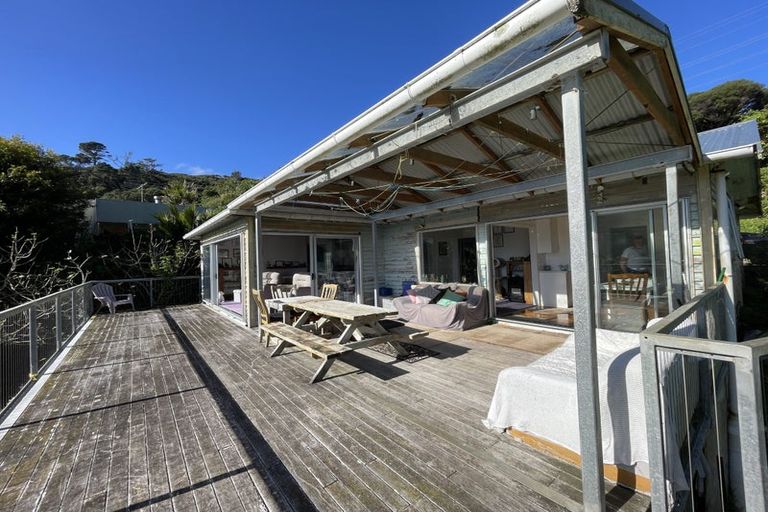 Photo of property in 57 Seaview Road, Piha, New Lynn, 0772