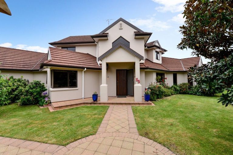 Photo of property in 13 Cranbrook Place, Rototuna North, Hamilton, 3210