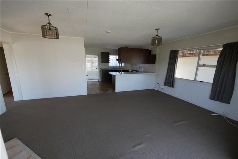 Photo of property in 2/107 Russell Road, Manurewa, Auckland, 2102