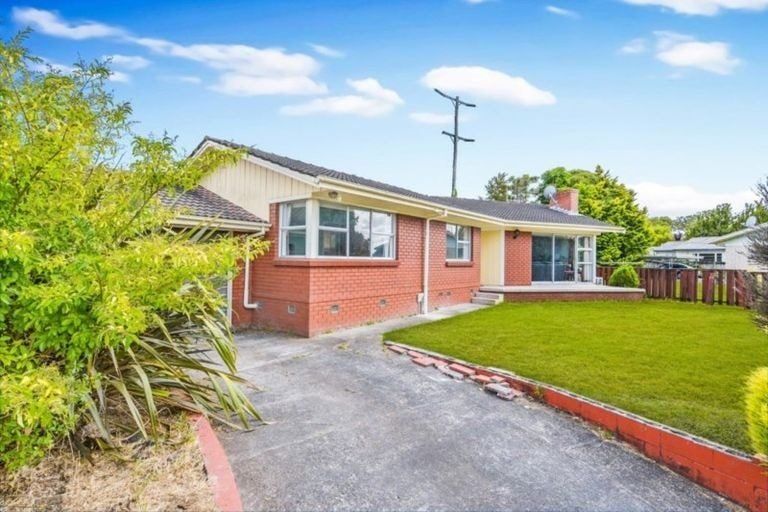 Photo of property in 31 Southsea Crescent, Silverdale, Hamilton, 3216