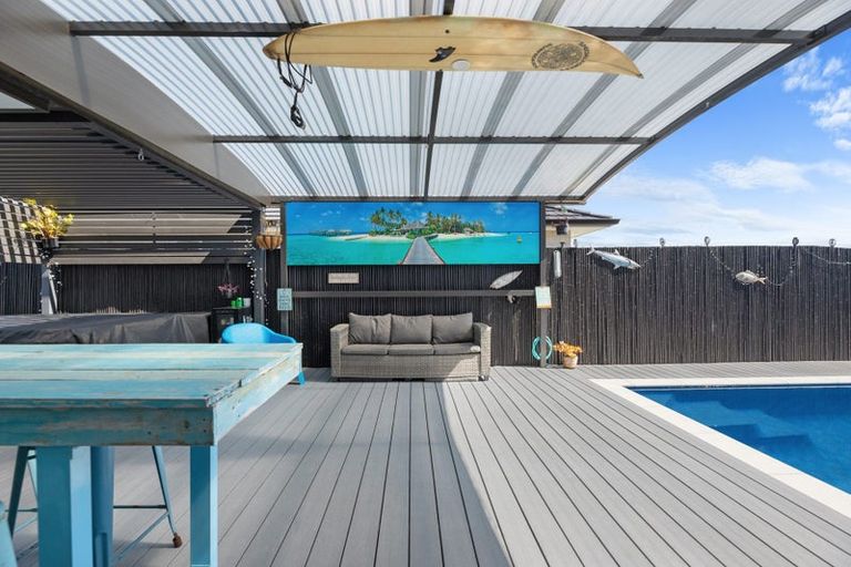 Photo of property in 69 Bert Wall Drive, Omokoroa, 3114