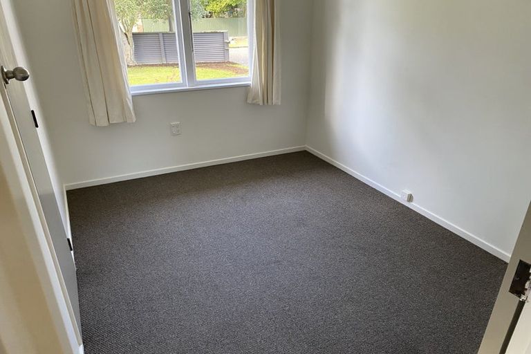 Photo of property in 12 Mokau Place, Terrace End, Palmerston North, 4410