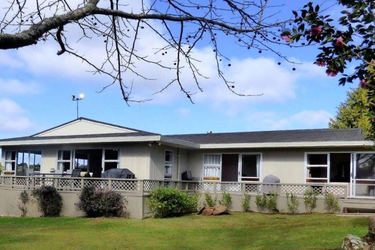 Photo of property in 2 Marsden Place, Kerikeri, 0230