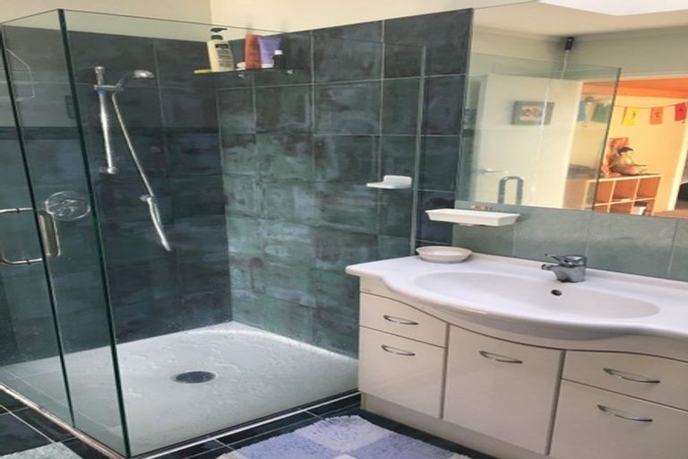 Photo of property in 25 Windmill Road, Mount Eden, Auckland, 1024