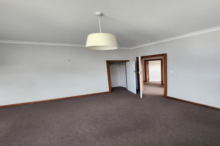 Photo of property in 2 Olivia Crescent, Tawa, Wellington, 5028