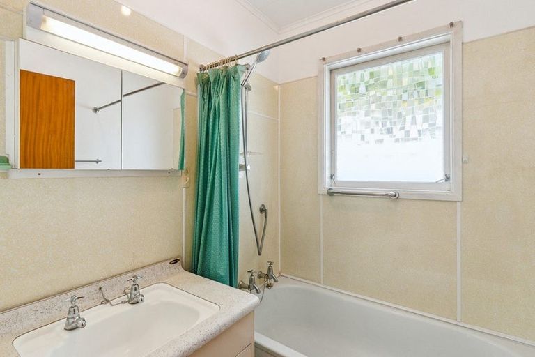 Photo of property in 7b Nola Avenue, Raumati Beach, Paraparaumu, 5032