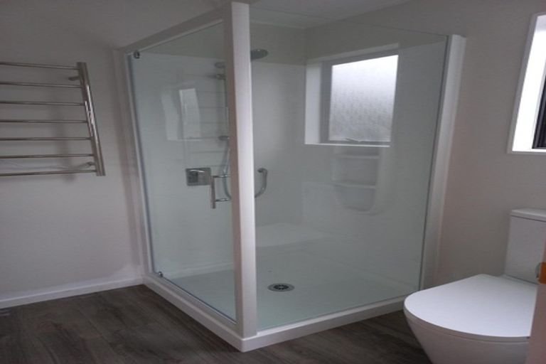 Photo of property in 70 Kapanui Road, Waikanae, 5036