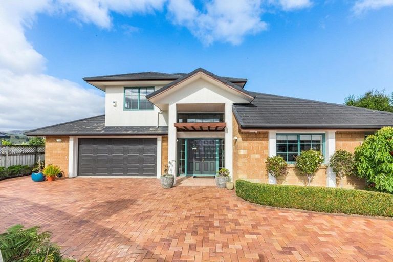 Photo of property in 10 Voyager Way, Whitby, Porirua, 5024