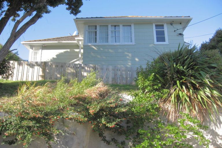 Photo of property in 50 Dimock Street, Titahi Bay, Porirua, 5022