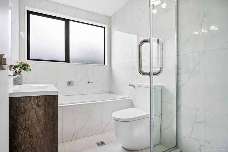 Photo of property in 28b Goodfellow Lane, Flat Bush, Auckland, 2019