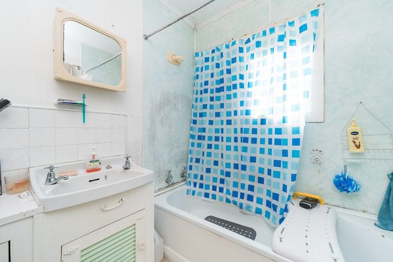 Photo of property in 7 Lambert Street, Marton, 4710