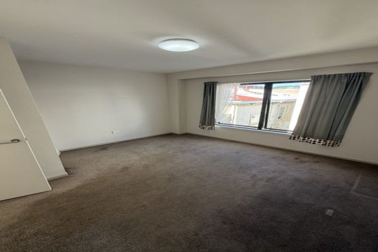 Photo of property in 3/464 Adelaide Road, Berhampore, Wellington, 6023