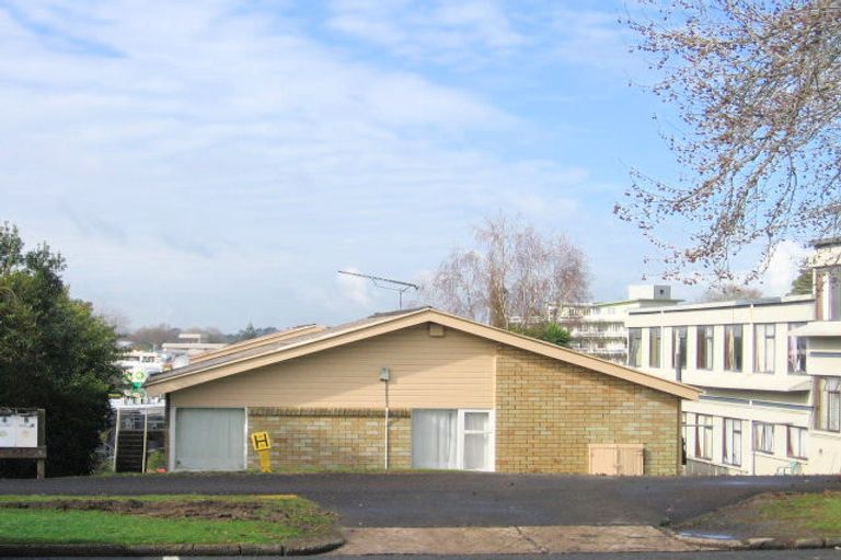 Photo of property in 5/3 Hill Street, Hamilton Lake, Hamilton, 3204