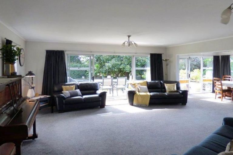 Photo of property in 2 Marsden Place, Kerikeri, 0230