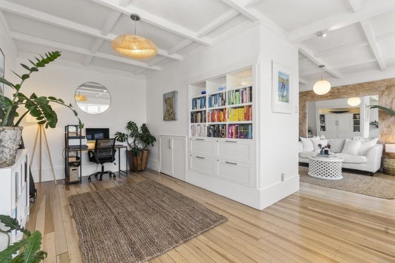 Photo of property in 6 Macky Avenue, Devonport, Auckland, 0624