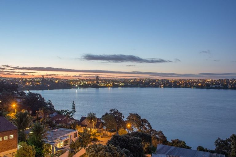 Photo of property in 4/6b The Promenade, Takapuna, Auckland, 0622