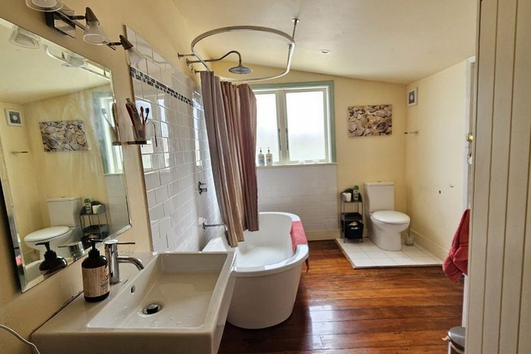 Photo of property in 35 Awatea Street, Ranui, Porirua, 5024