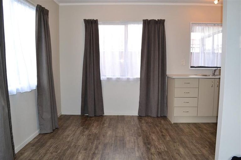 Photo of property in 13a Adkin Avenue, Levin, 5510