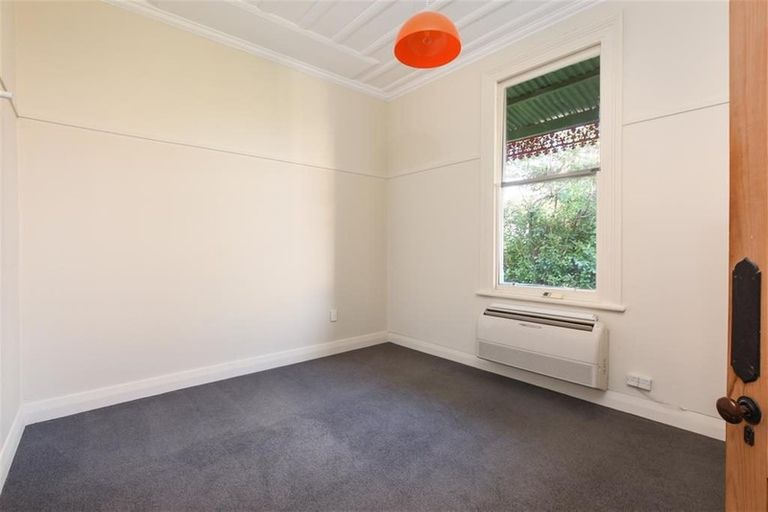 Photo of property in 37 Garfield Avenue, Roslyn, Dunedin, 9010