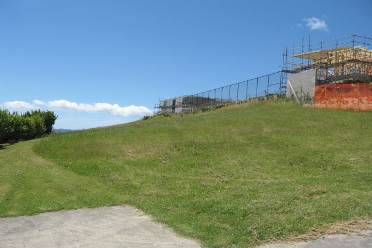 Photo of property in 12 Dudley Crescent, Cable Bay, 0420