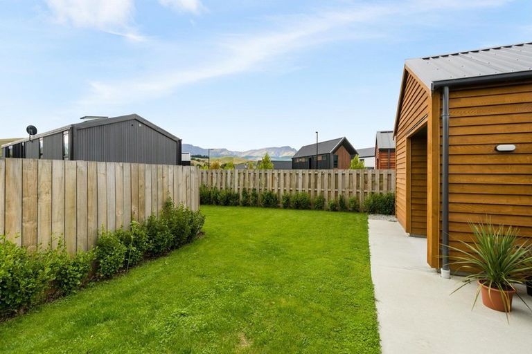 Photo of property in 23 Lauder Street, Lake Hayes, Queenstown, 9304