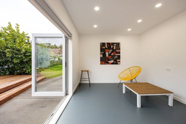 Photo of property in 2 Fairfield Road, Fairfield, Hamilton, 3214