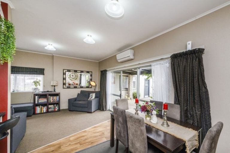 Photo of property in 18 Queen Street, Feilding, 4702