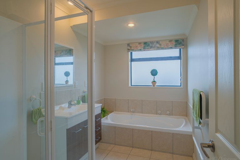 Photo of property in 14 Hartley Crescent, Marchwiel, Timaru, 7910