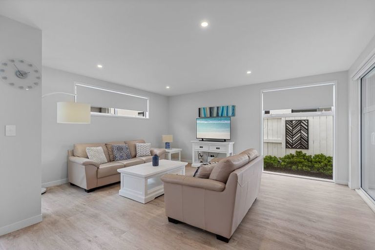 Photo of property in 24 Franks Way, Papamoa Beach, Papamoa, 3118