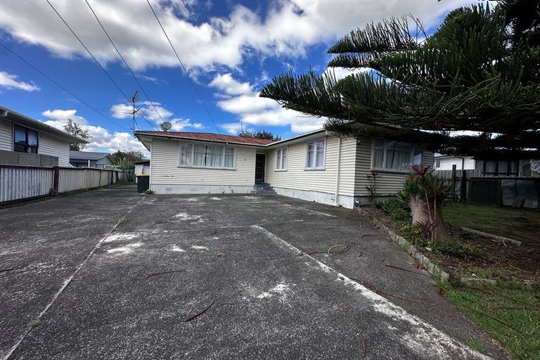Photo of property in 49 Whitley Crescent, Otara, Auckland, 2023
