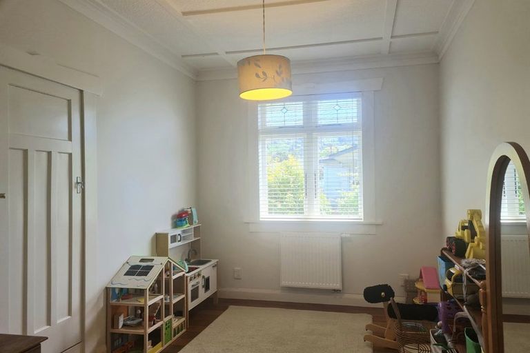 Photo of property in 4 Lochiel Road, Khandallah, Wellington, 6035