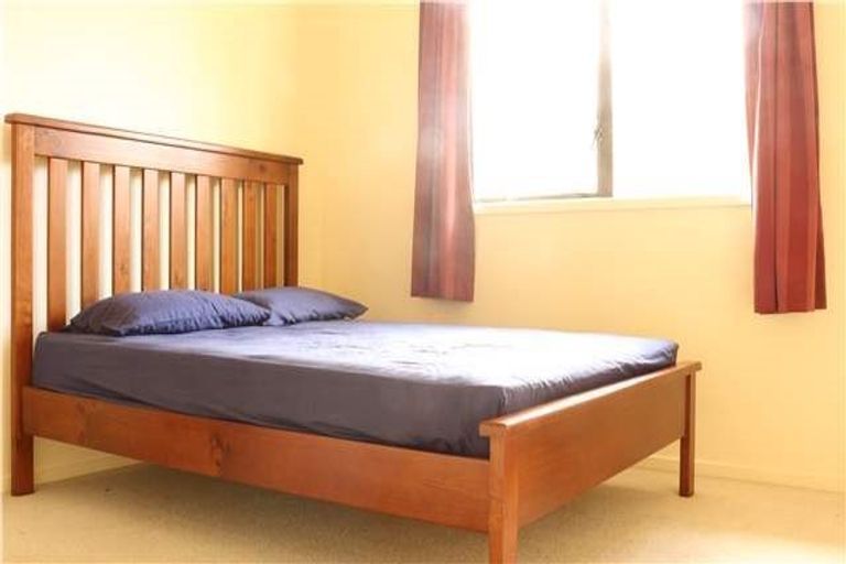 Photo of property in 11 Holsten Place, Massey, Auckland, 0614