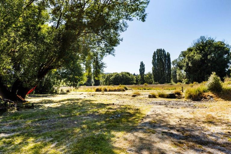 Photo of property in 43 Monteith Road, Albert Town, Wanaka, 9382