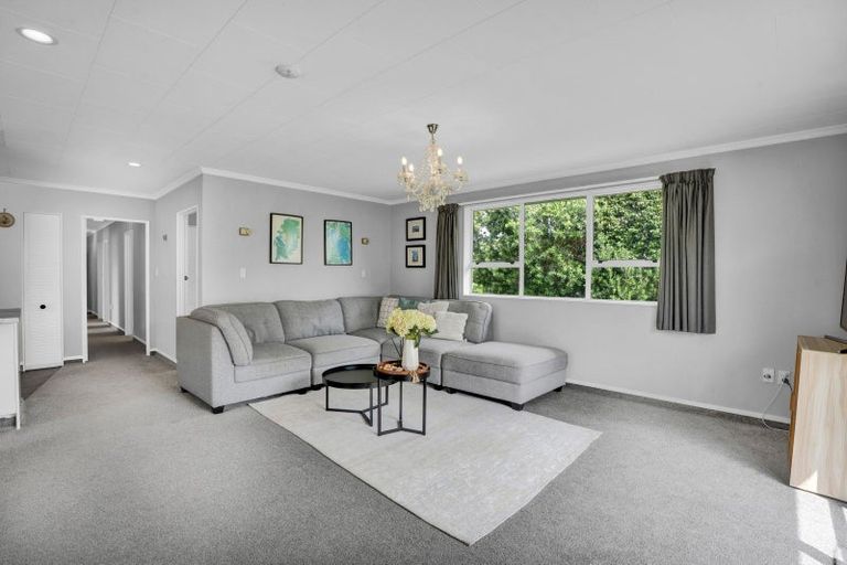 Photo of property in 14 Heaphy Road, Opunake, 4616