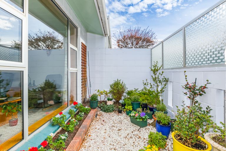 Photo of property in 1/48 Kitchener Square, Highfield, Timaru, 7910