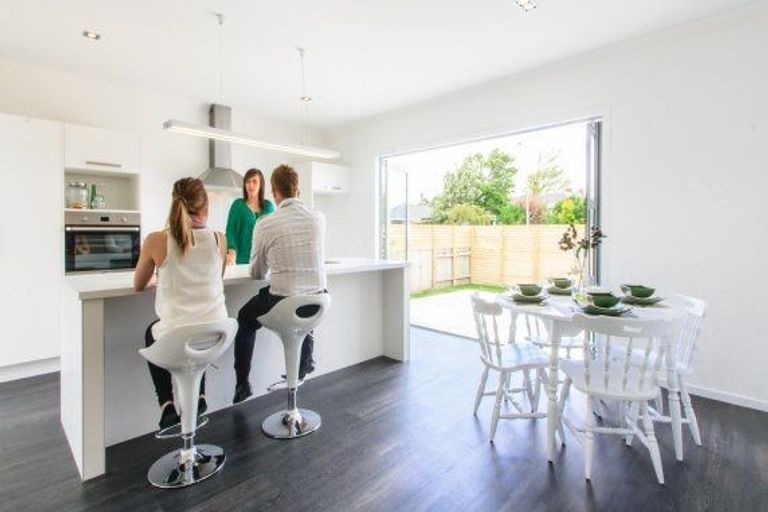 Photo of property in 12 Stewart Crescent, Hokowhitu, Palmerston North, 4410