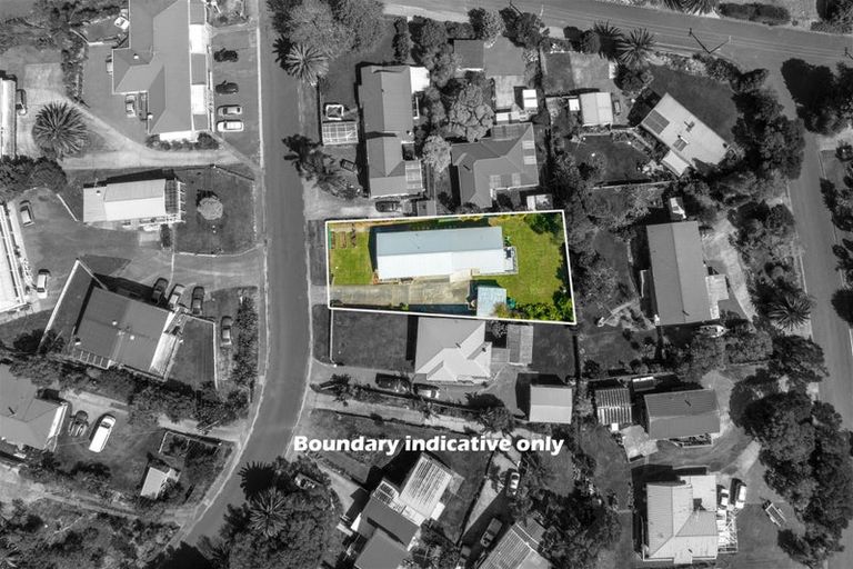 Photo of property in 8 Yorke Road, Haruru, 0204