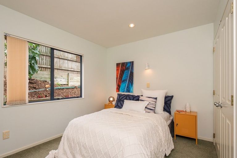 Photo of property in 136 Winara Avenue, Waikanae, 5036