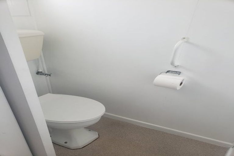 Photo of property in 23b Bayview Road, Bayview, Auckland, 0629