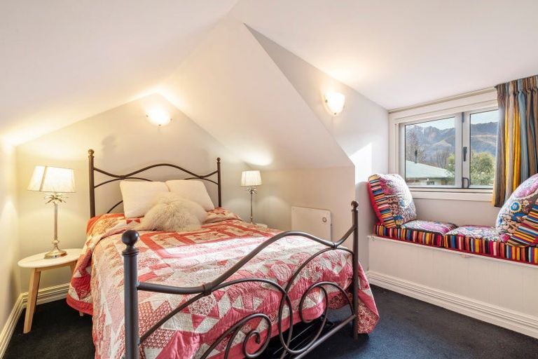 Photo of property in 12b Davey's Place, Arrowtown, 9302