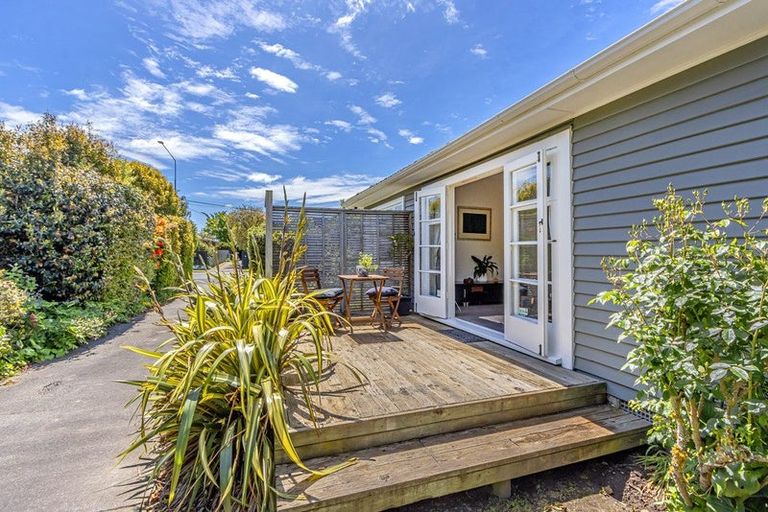 Photo of property in 327 Wairakei Road, Burnside, Christchurch, 8053