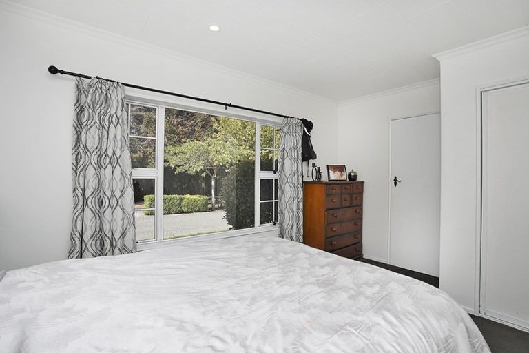 Photo of property in 3 Watt Road, Otatara, Invercargill, 9879